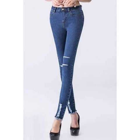 Brief Buttoned Broken Hole Fringed Jeans For Women - Blue 30